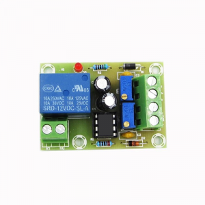 MODULO CONTROLLO DI CARICA PER BATTERIE CON NE555P IN 10,5V-11,5V OUT 13,8V-14,4V