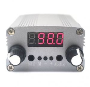 TRASMETTITORE FM STEREO A LUNGO RAGGIO CON DISPLAY 3000MT 9VDC 2A 5W 76-110MHz