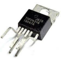TOP243YN TO220 CONVERTITORE AC/DC